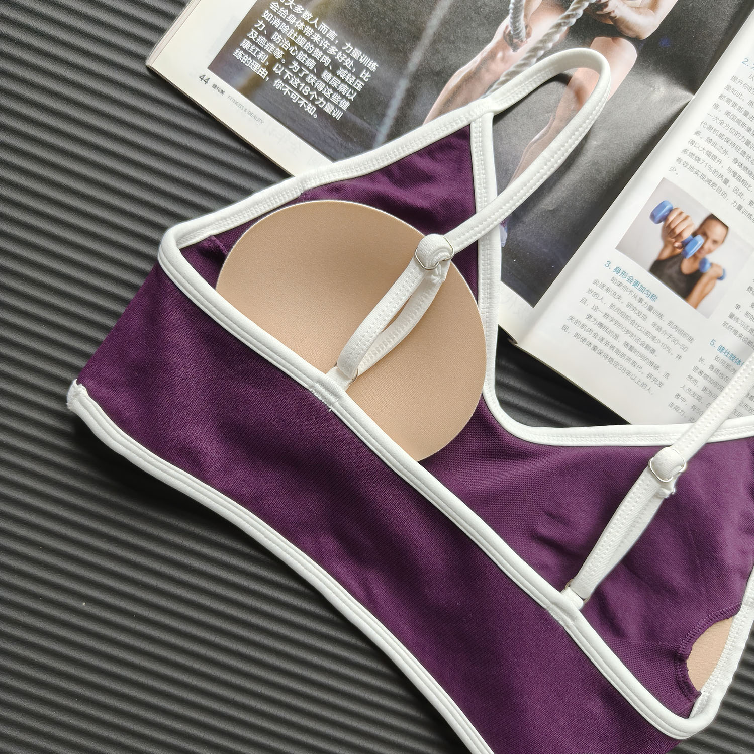 Contrast Color Women's Seamles - Crop Top Crochet recensione e prezzo